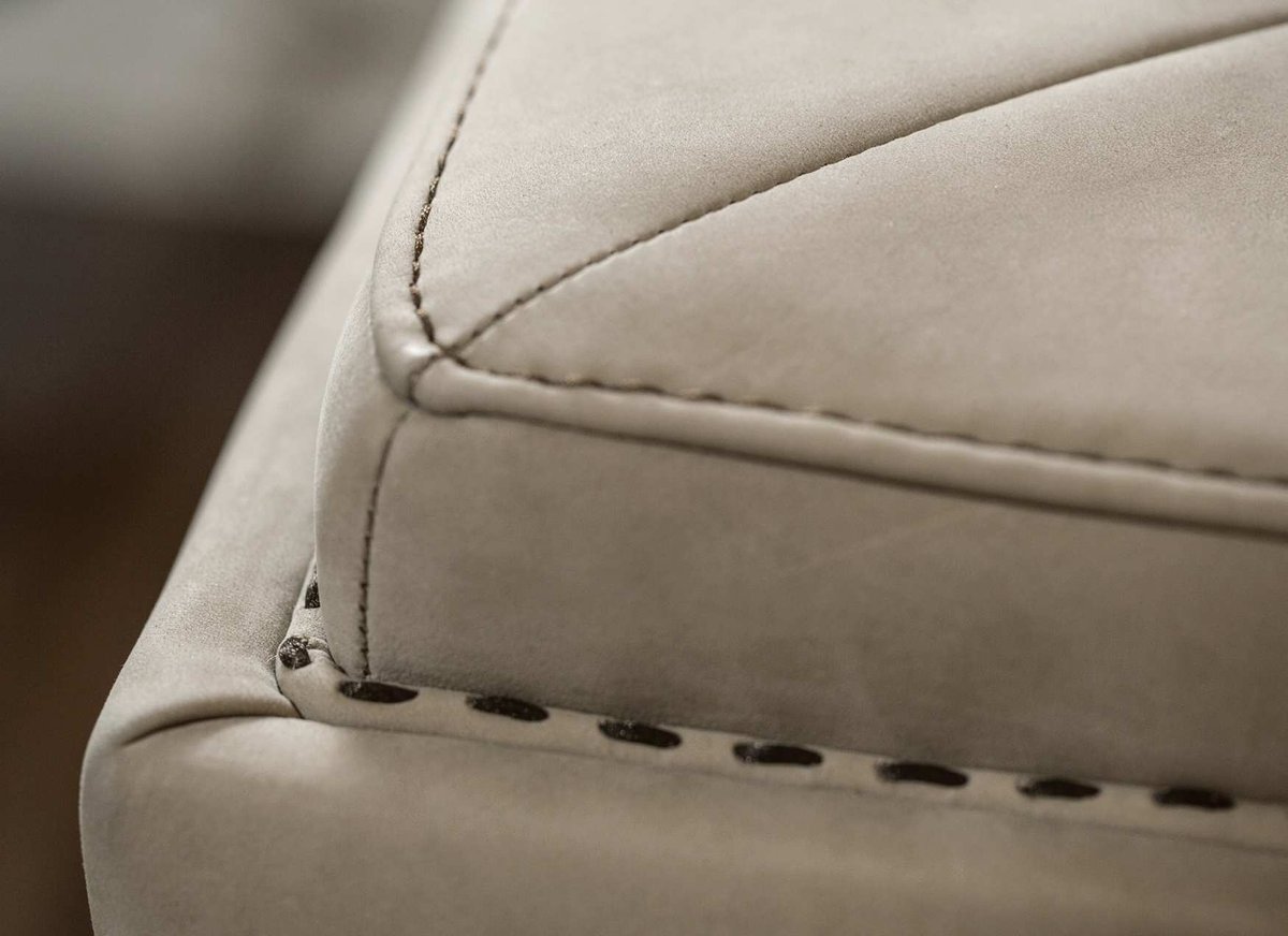 Sofa · R8613 — Detail