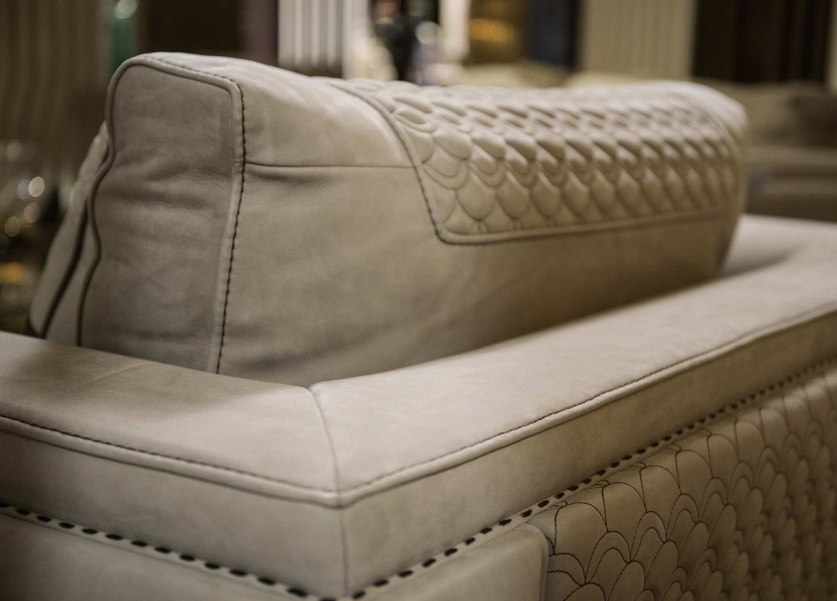 Sofa · R8613 — Detail