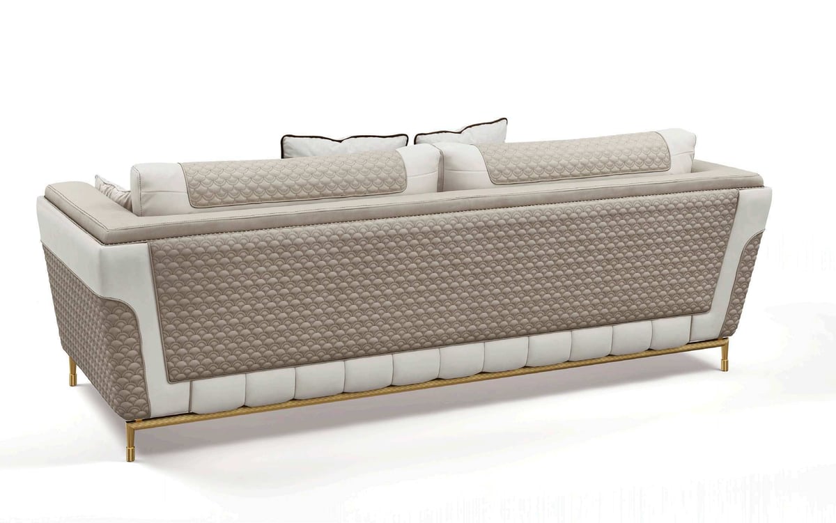 Sofa · R8613 — Studio photograph
