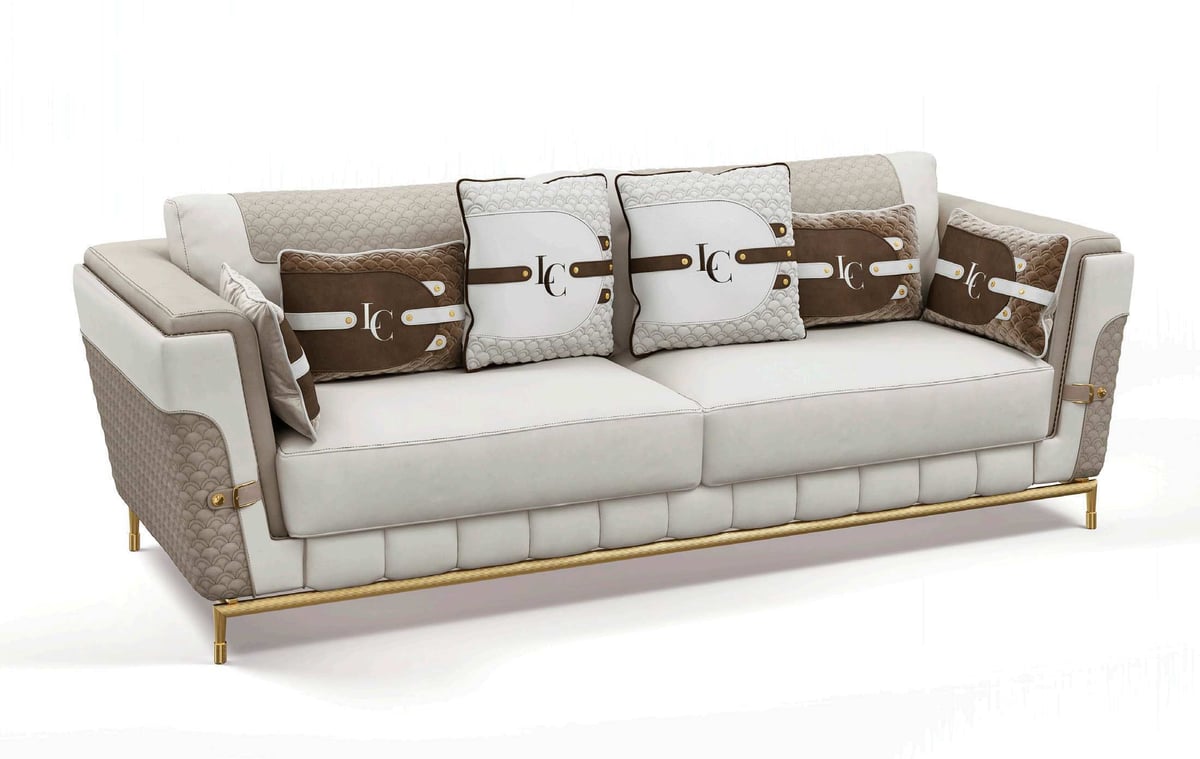Sofa · R8613 — Studio photograph