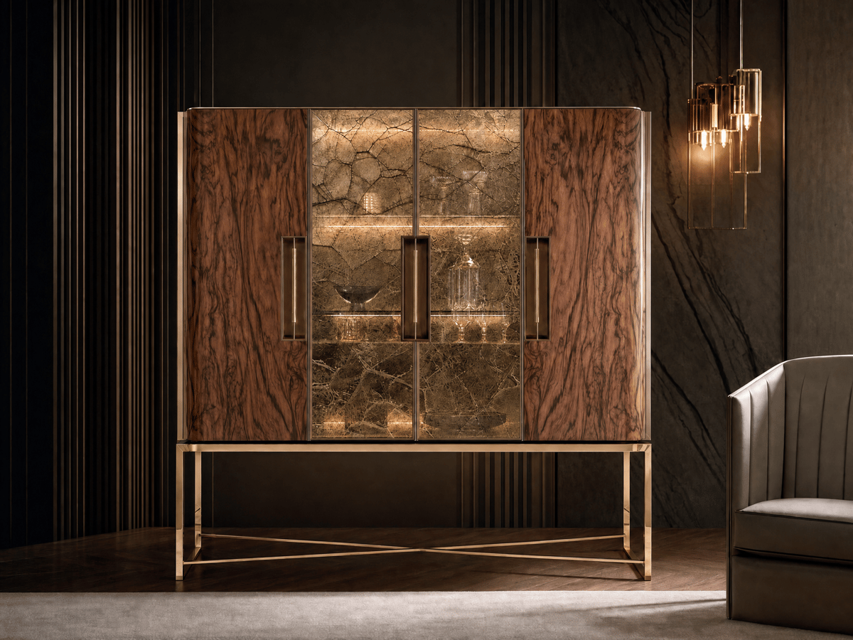Four-door display cabinet · R9012 — Collection interior
